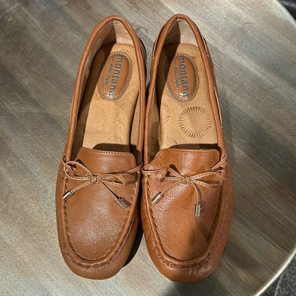 Women’s leather loafers brown with tassels Montana Artisan crafted